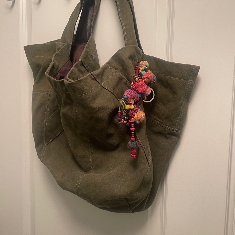 Tylie Malibu Prana Hobo